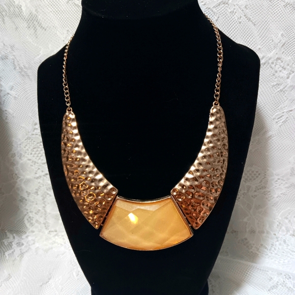 Bold Statement Necklace - Picture 1 of 2